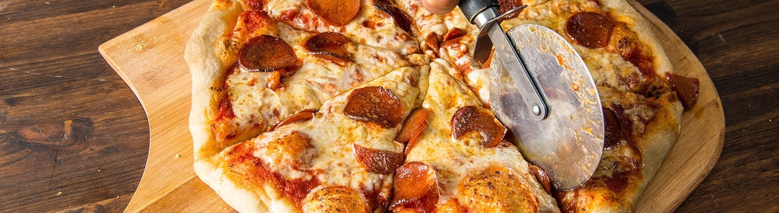 füstölt pizza pepperoni sajt recept okosgrill