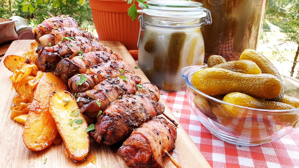 szoky konyhája baconbe tekert csirkemáj recept grillsütő okosgrill