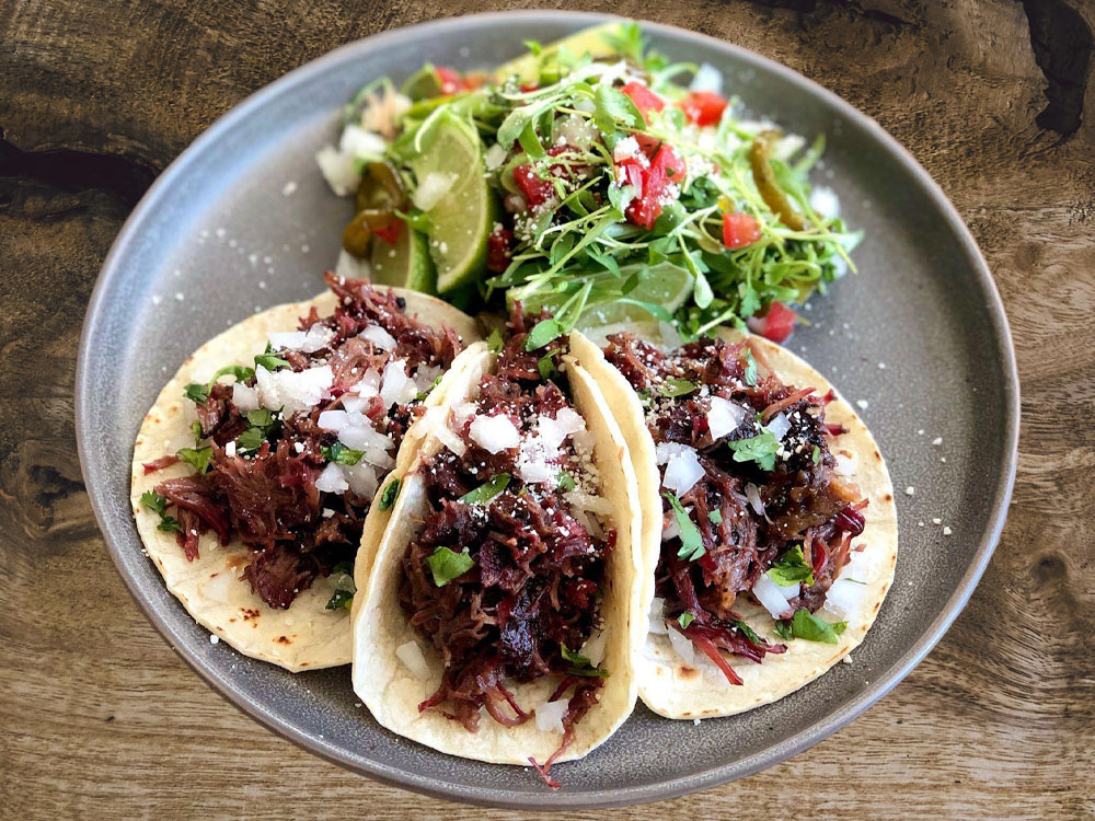 pulled beef taco recept okosgrill